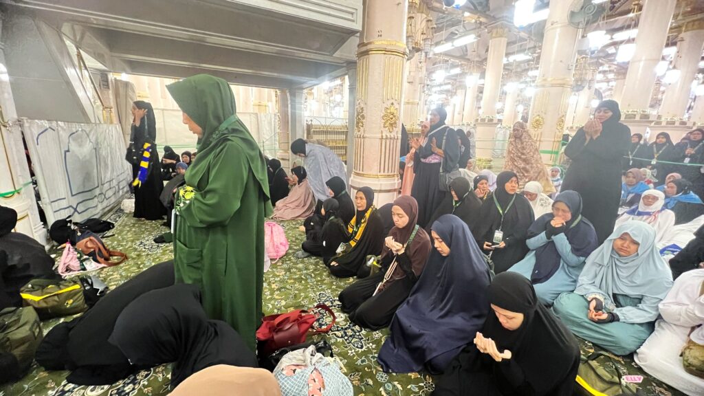 etika masuk raudhah